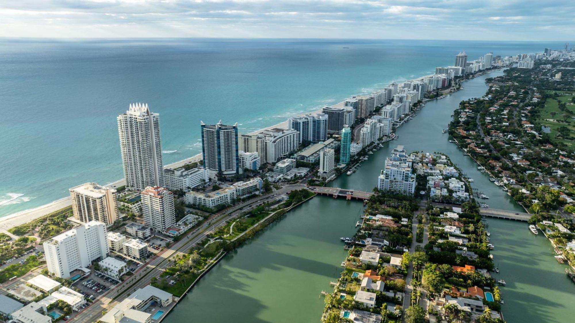 Beach Front Beautiful New Apartment With Pool Miami Beach Exterior photo